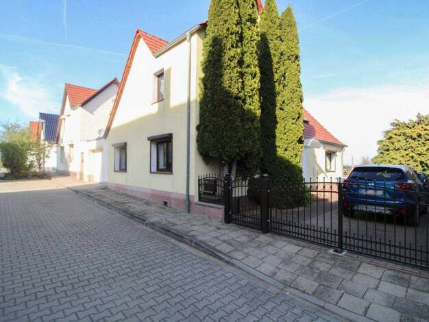 Einfamilienhaus zum Kauf 145.000 € 4 Zimmer 110,2 m² 471,2 m² Grundstück Groß Börnecke Hecklingen 39444