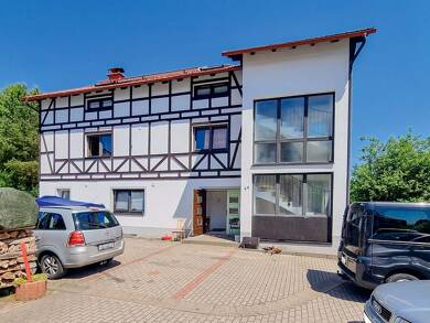 Mehrfamilienhaus zur Versteigerung als Kapitalanlage geeignet 165.000 € 851 m² Grundstück Bergstraße 64 Altenfeld 98701