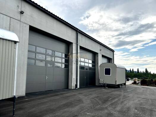 Lagerhalle zur Miete 1.381 € 126 m² Lagerfläche Baden 2500