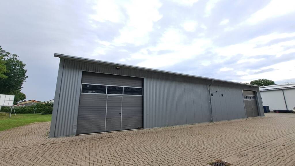 Produktionshalle zur Miete 1.626 € 240 m² Lagerfläche Nienburg 31582