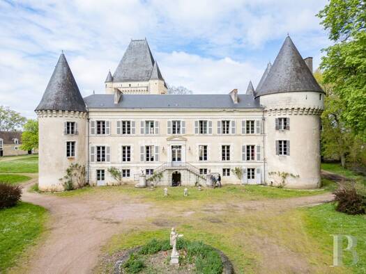 Schloss zum Kauf 1.480.000 € 20 Zimmer 2.400 m² 357.807 m² Grundstück Buzançais 36500