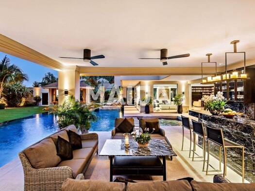 Villa zum Kauf 1.478.620 € 9 Zimmer 1.092 m² 1.828 m² Grundstück Soi Vineyard 1 Bang Lamung 20150