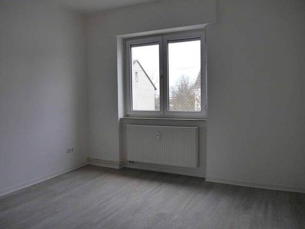 Wohnung zur Miete 506 € 2 Zimmer 45,1 m² 2. Geschoss frei ab 04.01.2026 Limesstr. 2a Hanau 63450