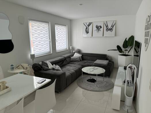 Wohnung zur Miete 1.030 € 3 Zimmer 86,2 m² 1. Geschoss frei ab 01.12.2025 Großhabersdorf 90613