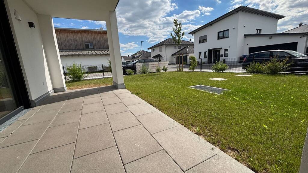 Terrassenwohnung zum Kauf - Erstbezug provisionsfrei 414.500 € 3 Zimmer 89,4 m² EG frei ab sofort Vogelsangstraße 3 Plattling 94447