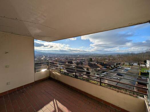 Wohnung zum Kauf 145.000 € 3 Zimmer 104 m² 5 Geschosse frei ab sofort Neustädter Ring 15 Northeim 37154