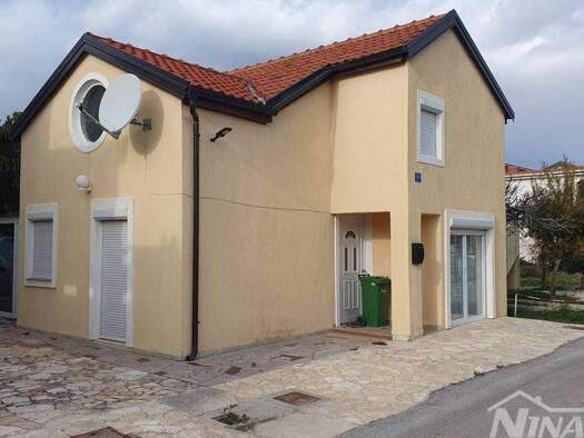 Haus zum Kauf 220.000 € 7 Zimmer 85 m² Vir