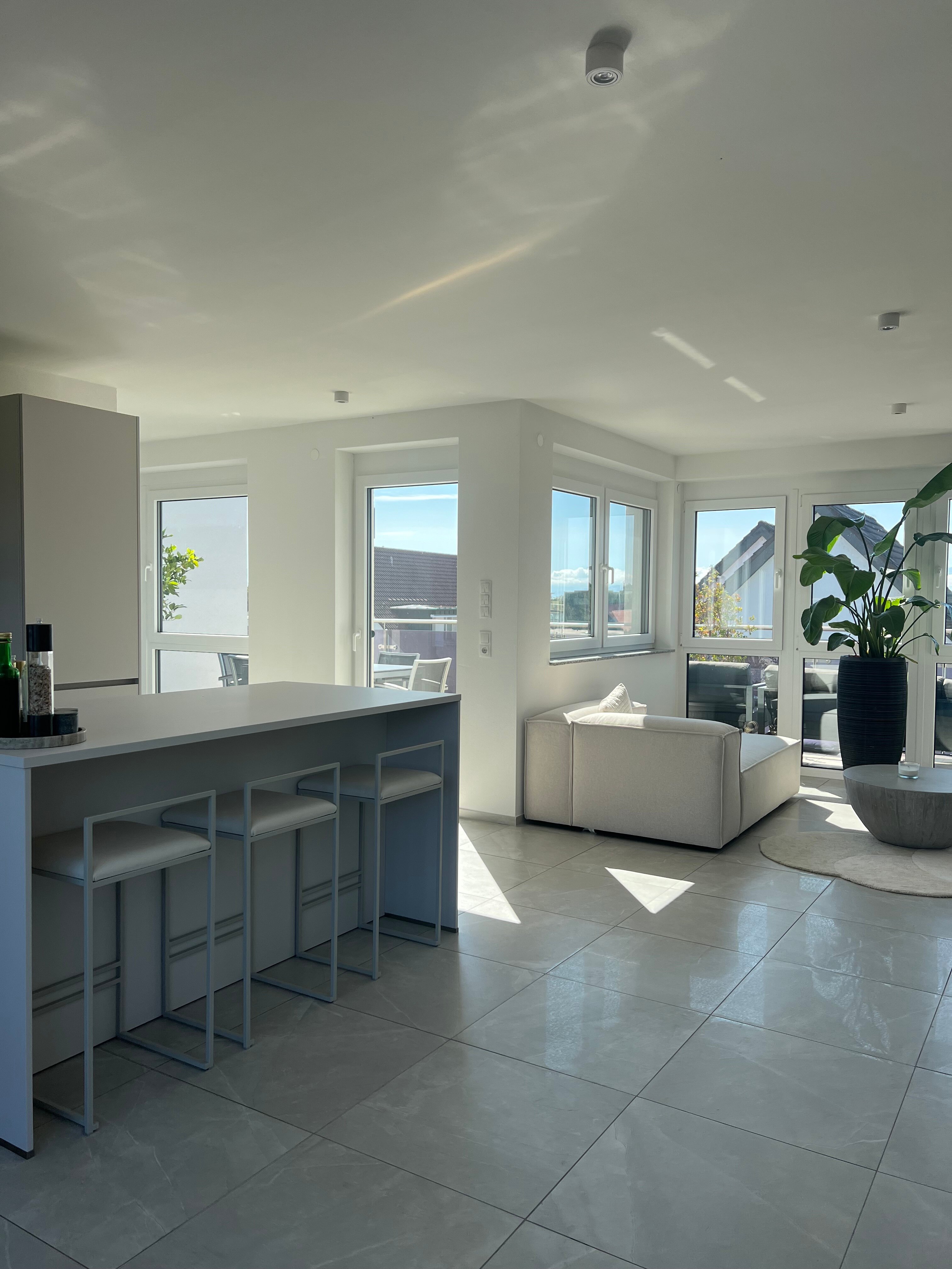 Penthouse zur Miete 1.500 € 3 Zimmer 99 m²<br/>Wohnfläche 3.<br/>Geschoss Ailingen 2 Friedrichshafen 88048