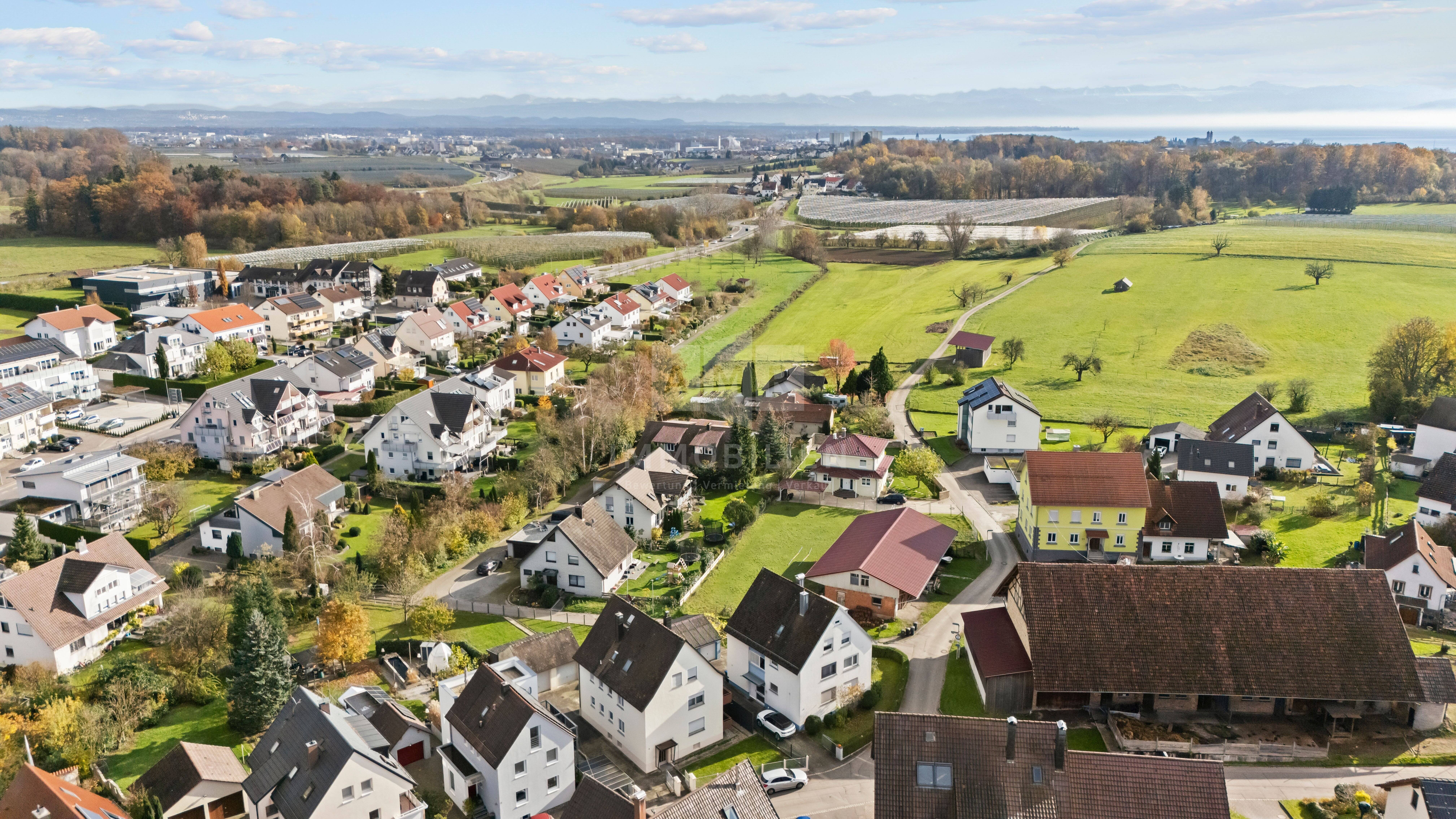 Mehrfamilienhaus zum Kauf 585.000 € 6 Zimmer 181 m²<br/>Wohnfläche 664 m²<br/>Grundstück Schnetzenhausen Friedrichshafen 88045