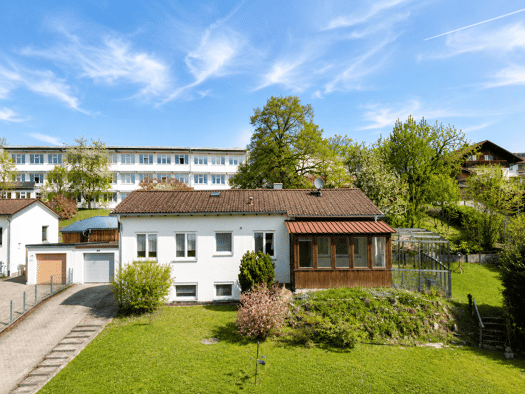 Einfamilienhaus zum Kauf 219.000 € 5 Zimmer 116 m² 1.034 m² Grundstück Kirchberg Tiefenbach 94113