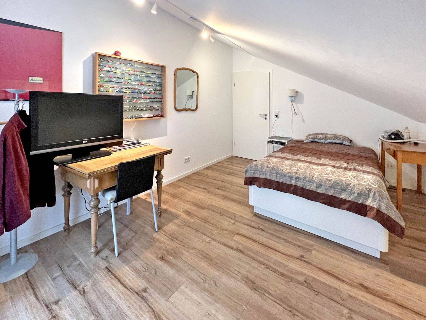 Property thumbnail 8