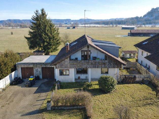 Mehrfamilienhaus zum Kauf 335.000 € 8 Zimmer 239,4 m² 896 m² Grundstück Altmannshofen Aichstetten 88317