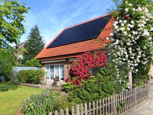 Doppelhaushälfte zum Kauf 208.000 € 4 Zimmer 122 m² 548 m² Grundstück Bückelte Haselünne 49740