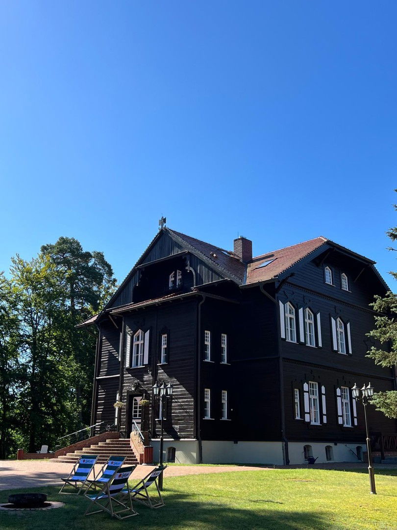 Hotel zum Kauf provisionsfrei 3.800.000 € 36 Zimmer 350 m²<br/>Gastrofläche 60.000 m²<br/>Grundstück Waldsee Feldberger Seenlandschaft 17258