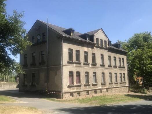 Mehrfamilienhaus zum Kauf provisionsfrei als Kapitalanlage geeignet 129.000 € 20 Zimmer 450 m² 670 m² Grundstück Bahnhofstraße 24 Rodewisch 08228