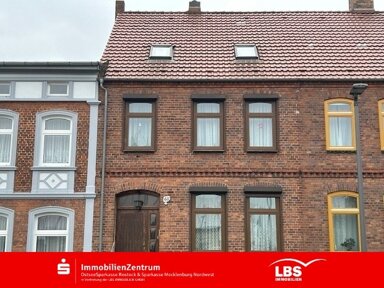 Reihenmittelhaus zum Kauf 80.000 € 4 Zimmer 125 m² 403 m² Grundstück Gnoien Gnoien 17179