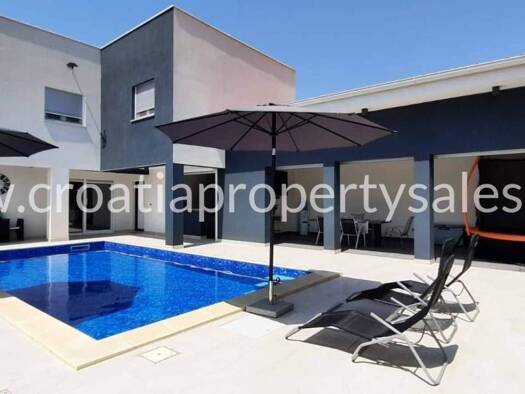 Haus zum Kauf 485.000 € 3 Zimmer 244 m² Zadar