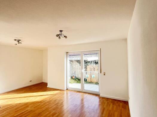 Wohnung zur Miete 820 € 2 Zimmer 65 m² Geschoss EG/3 frei ab 01.05.2026 Osthofen 67574