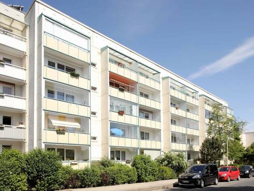 Wohnung zur Miete 371 € 3 Zimmer 62,9 m² 3. Geschoss frei ab 01.10.2026 Hufelandstraße 19 Oststadt Neubrandenburg 17036