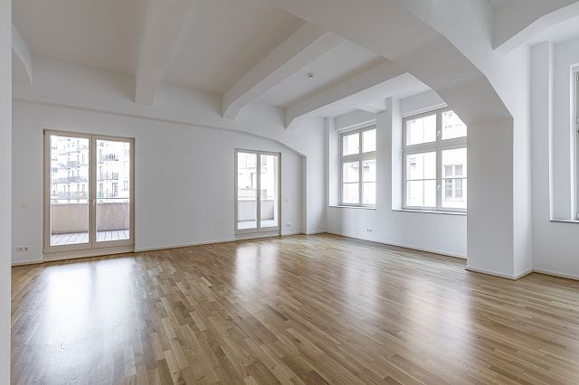 Wohnung zur Miete 1.420,59 € 3 Zimmer 128,5 m²<br/>Wohnfläche 2.<br/>Geschoss 01.12.2024<br/>Verfügbarkeit Salomonstr. 2 Zentrum - Ost Leipzig 04103