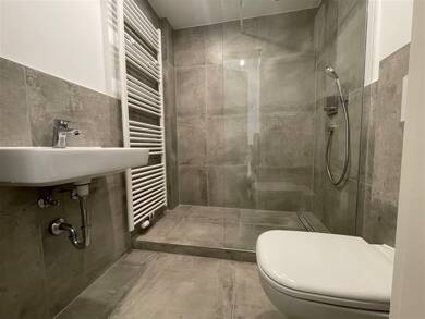 Wohnung zur Miete 745 € 1 Zimmer 31,5 m² 1. Geschoss frei ab sofort Ratinger Straße 24 Altstadt Düsseldorf 40213
