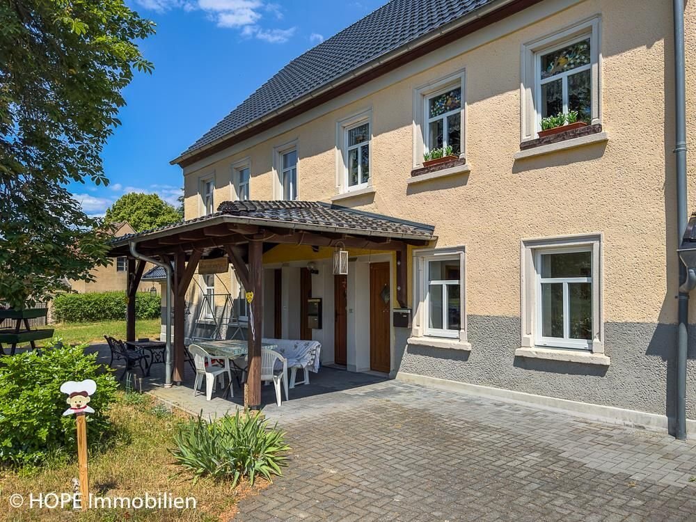 Mehrfamilienhaus zum Kauf 349.000 € 10 Zimmer 215 m²<br/>Wohnfläche 3.345 m²<br/>Grundstück Schmorkau Schmorkau 04758