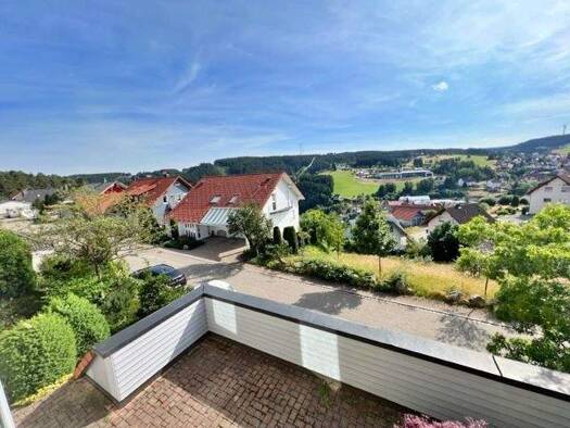 Einfamilienhaus zum Kauf provisionsfrei 775.000 € 6 Zimmer 300 m² 918 m² Grundstück frei ab sofort Schonach im Schwarzwald 78136