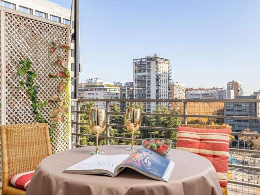 Studio zum Kauf 2.300.000 € 4 Zimmer 275 m² 9. Geschoss Madrid 28020