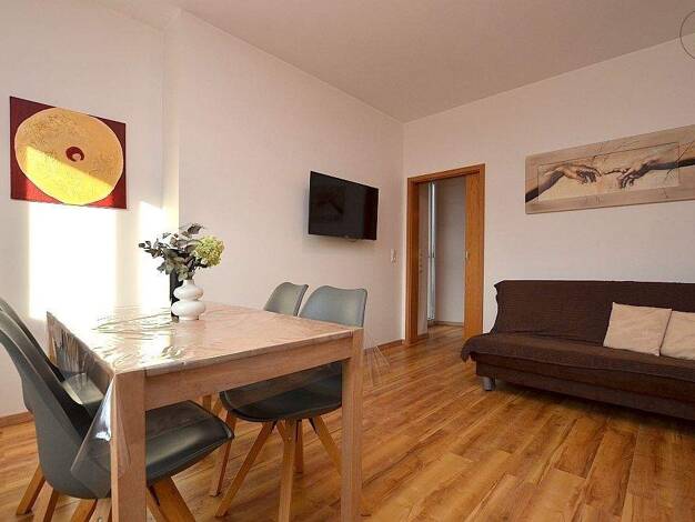 Wohnung zur Miete 795 € 2 Zimmer 56 m² 1. Geschoss frei ab 01.03.2026 Greußenheim 97259