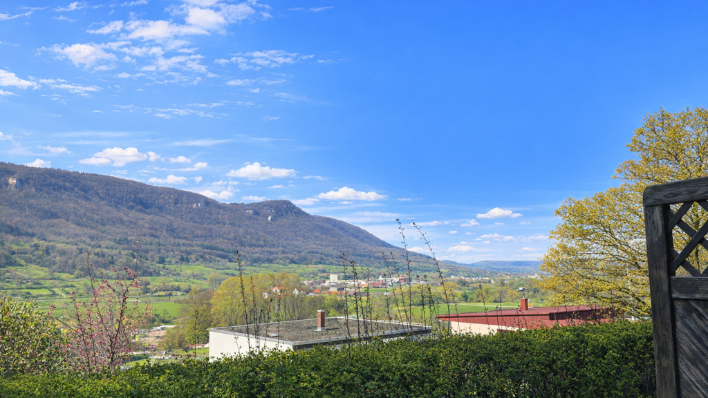 Studio zur Miete 410 € 1 Zimmer 35,6 m² EG frei ab 01.05.2026 Bad Urach 72574