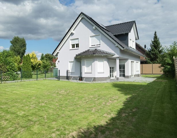 Haus zum Kauf provisionsfrei 413.000 € 5 Zimmer 187,2 m²<br/>Wohnfläche 486 m²<br/>Grundstück parkerweg Marzahn Berlin 12685