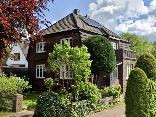 Einfamilienhaus zum Kauf 1.250.000 € 9 Zimmer 216 m² 794 m² Grundstück Sasel Hamburg 22393