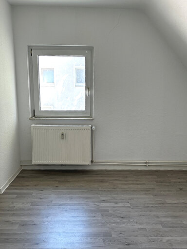 Wohnung zur Miete 294,80 € 2 Zimmer 36,9 m² 3. Geschoss Weyerstraße 81 Engelsberg - Maubes Solingen 42697