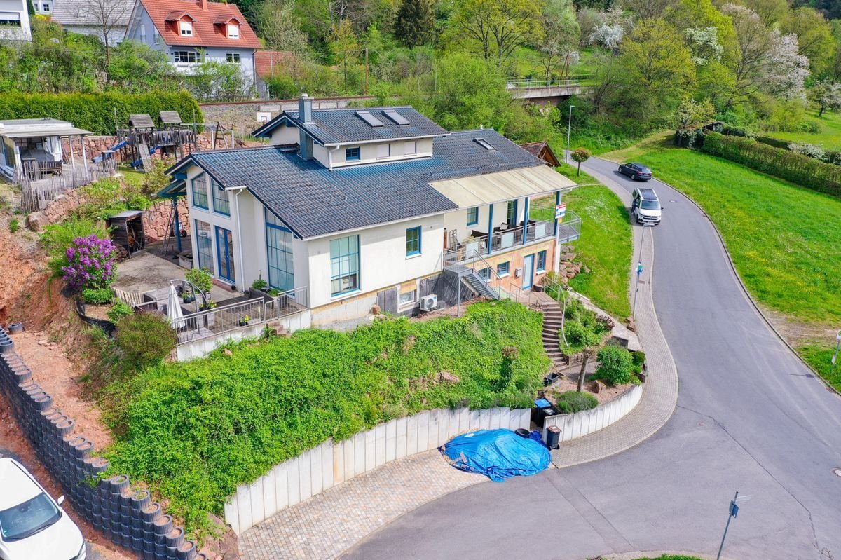 Einfamilienhaus zum Kauf provisionsfrei 539.900 € 5 Zimmer 162 m²<br/>Wohnfläche 823 m²<br/>Grundstück Schneeberg Schneeberg 63936