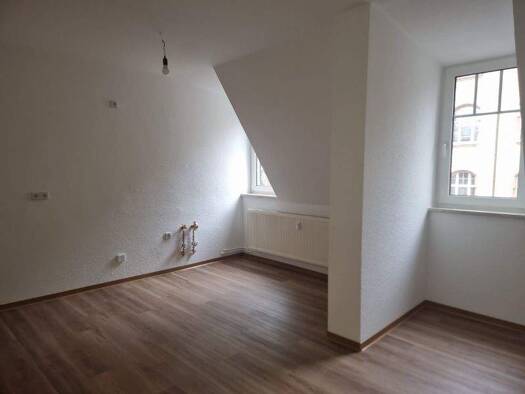 Wohnung zur Miete 270 € 2 Zimmer 45 m² 4. Geschoss Crimmitschau 08451