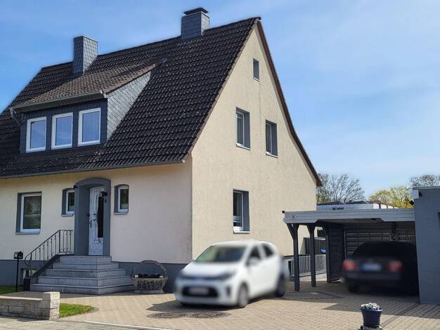 Mehrfamilienhaus zum Kauf provisionsfrei 475.000 € 7 Zimmer 165 m² 769 m² Grundstück Kattenhagen 8 Kernstadt Nord Peine 31224