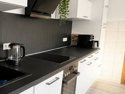 Wohnung zur Miete 350 € 2 Zimmer 54,6 m² Geschoss 3/4 frei ab 01.01.2027 Rosa-Luxemburg-Straße 22 Meerane Meerane 08393