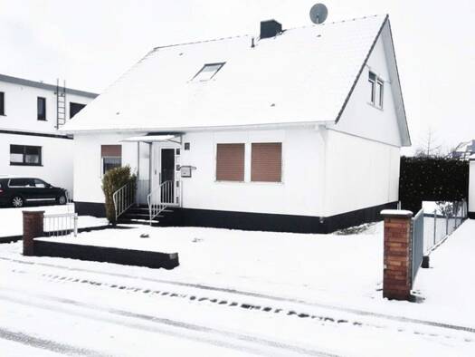 Einfamilienhaus zum Kauf 260.000 € 6 Zimmer 131 m² 799 m² Grundstück Heyersum Nordstemmen 31171