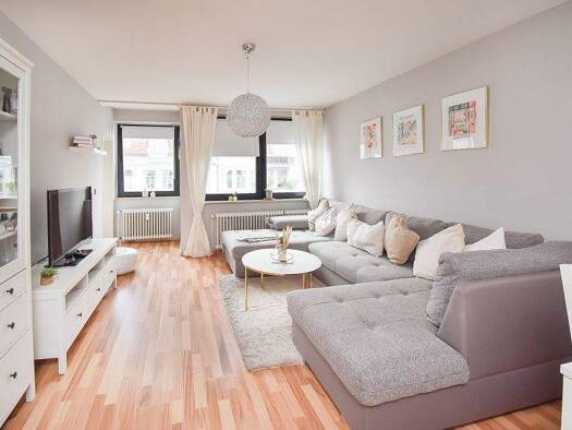 Wohnung zum Kauf 180.000 € 2 Zimmer 44 m² 4. Geschoss List Hannover 30163