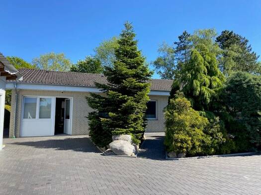 Einfamilienhaus zum Kauf 349.000 € 5 Zimmer 138,1 m² 1.179 m² Grundstück Cadenberge 21781