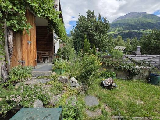 Reihenmittelhaus zum Kauf 6 Zimmer 117,5 m² frei ab sofort Laas 39023