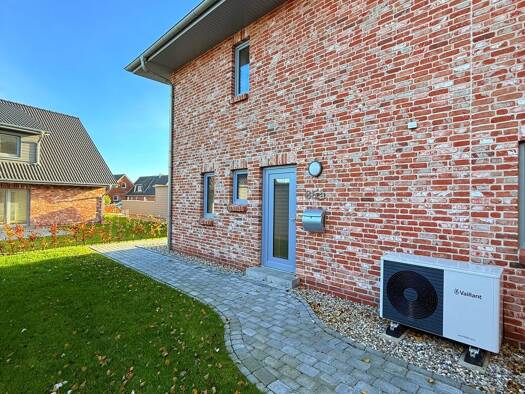 Wohnung zum Kauf - Erstbezug 335.000 € 3,5 Zimmer 96,2 m² frei ab sofort Niebüll 25899