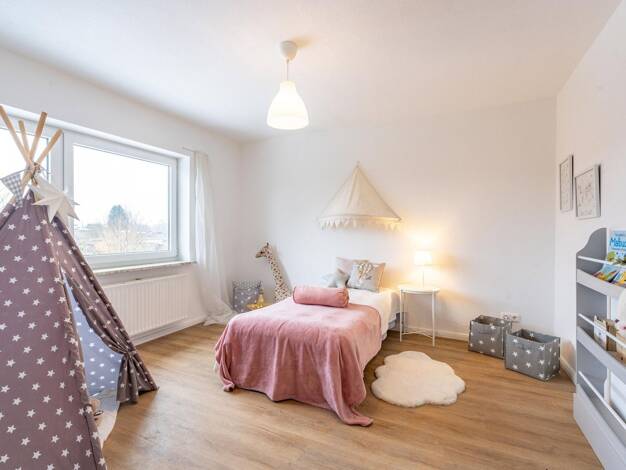 Reihenmittelhaus zum Kauf provisionsfrei 409.900 € 6 Zimmer 123 m² 340 m² Grundstück Elmschenhagen-Nord Kiel 24147