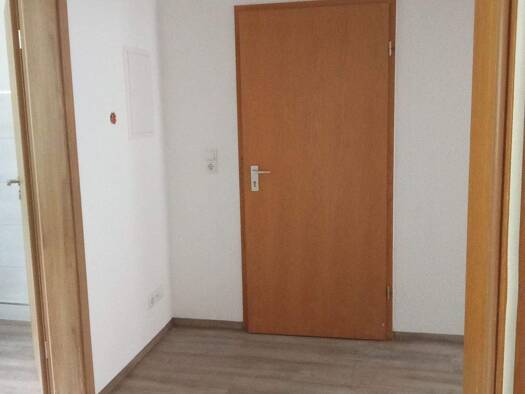 Wohnung zur Miete 360 € 2 Zimmer 53 m² frei ab 01.05.2026 Eisenberg 07607