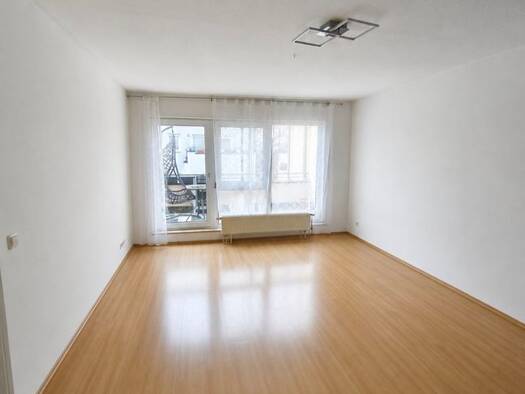 Wohnung zur Miete 715 € 2 Zimmer 48 m² Geschoss 2/3 frei ab 30.09.2026 Neuröthenbach Nürnberg 90449