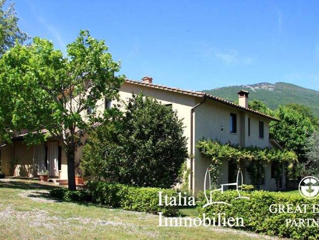 Bauernhaus zum Kauf 1.750.000 € 14 Zimmer 385 m² 57.000 m² Grundstück Cetona 53040