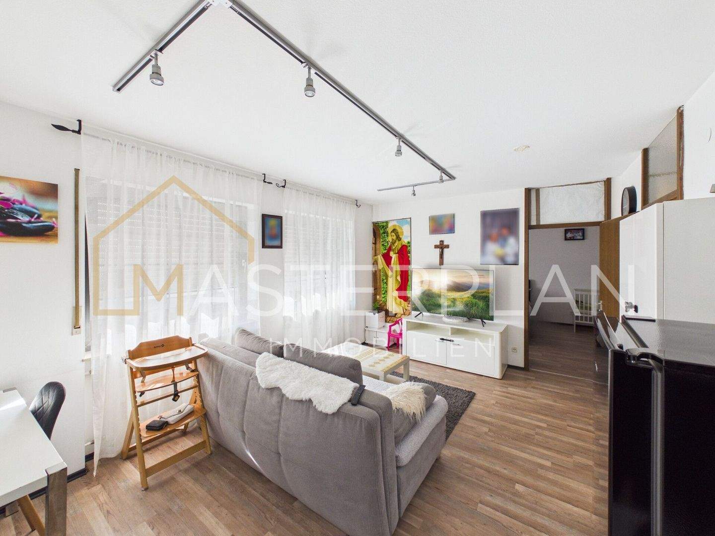 Immobilie in Saarlouis - 2-Zimmer Eigentumswohnung im Herzen von Saarlouis - Bild 1