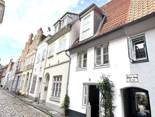 Stadthaus zum Kauf als Kapitalanlage geeignet 575.000 € 3,5 Zimmer 86 m² 45 m² Grundstück Große Kiesau 20 Innenstadt Lübeck 23552