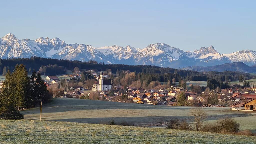 Haus zum Kauf provisionsfrei 345.000 € 3 Zimmer 67 m² 84 m² Grundstück Hochbergle 2 Lechbruck Lechbruck a.See 86983