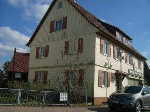 Einfamilienhaus zum Kauf als Kapitalanlage geeignet 280.000 € 8 Zimmer 174 m² 427 m² Grundstück Dornhan 72175